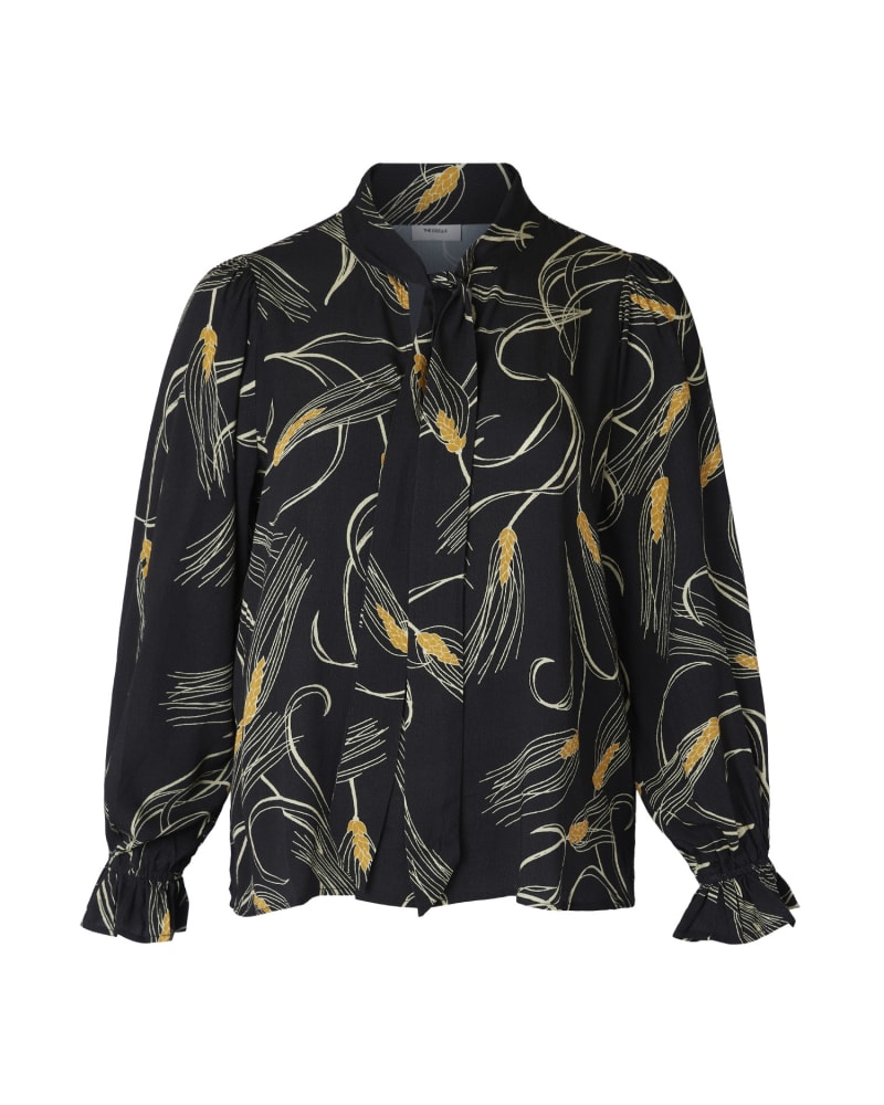 Front of a size 1X Elodie Top in Black by The Odells. | dia_product_style_image_id:240077